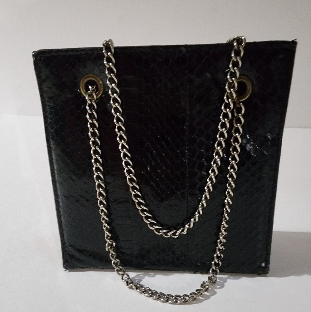 VINTAGE 1970s BLACK SNAKESKIN SMALL BAG WITH DOUBLE CHAIN HANDLES EXCELLENT COND